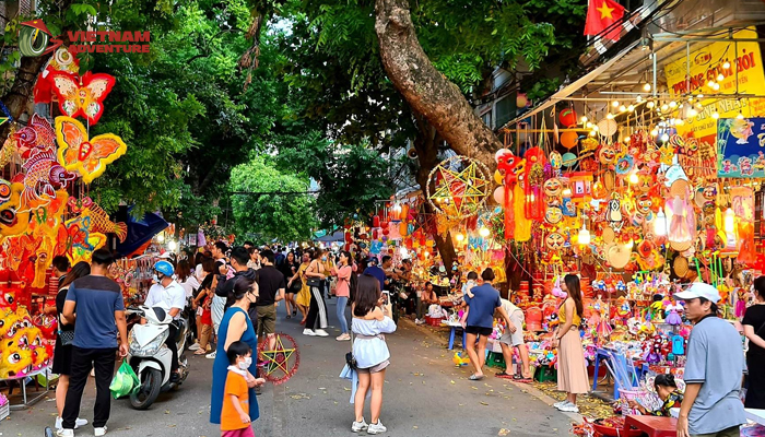 The Mid-Autumn Festival in Hanoi's Old Quarter