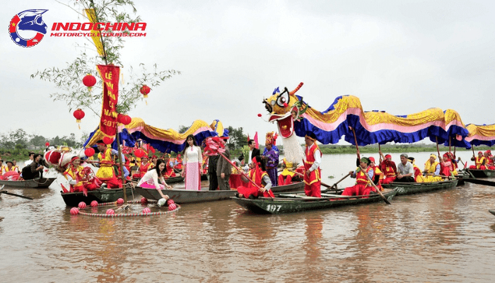 Ninh Binh Traditional Festivals:  Dragon boat 