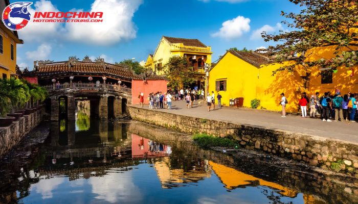 Discover the charm of Hoi An's iconic bridge