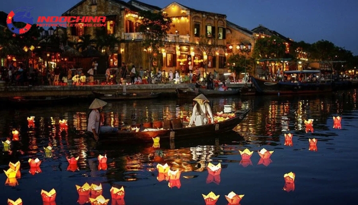 Hoi An Lantern Festival held on the 14th of each Lunar month