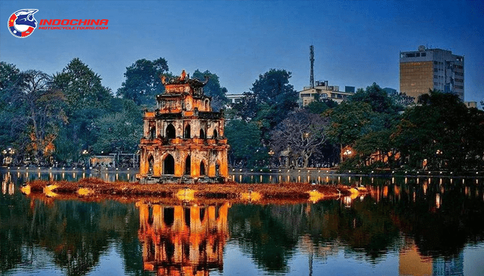 Picturesque images at night at Hoan Kiem Lake