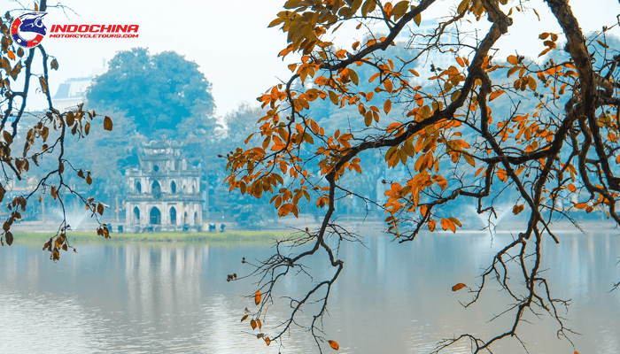 What is so memorable about autumn in Hanoi?