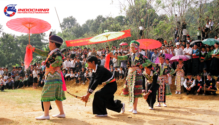 Moc Chau pulsates with vibrant traditional festivals and celebrations that honor the rich heritage. 