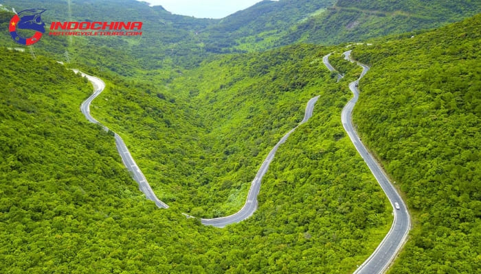 Where to start during Hai Van Pass motor tour