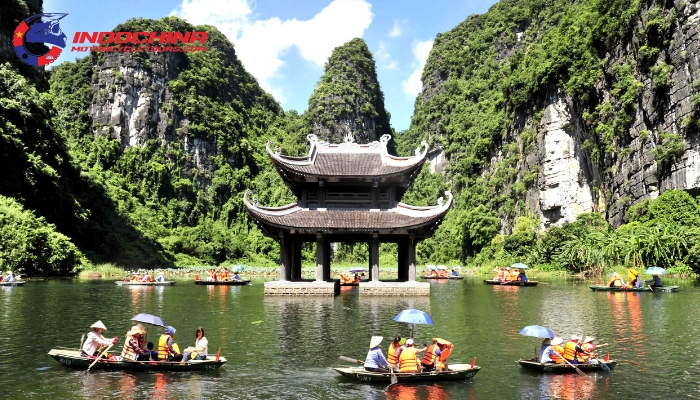 Trang An stands out with majestic rivers and limestone peaks