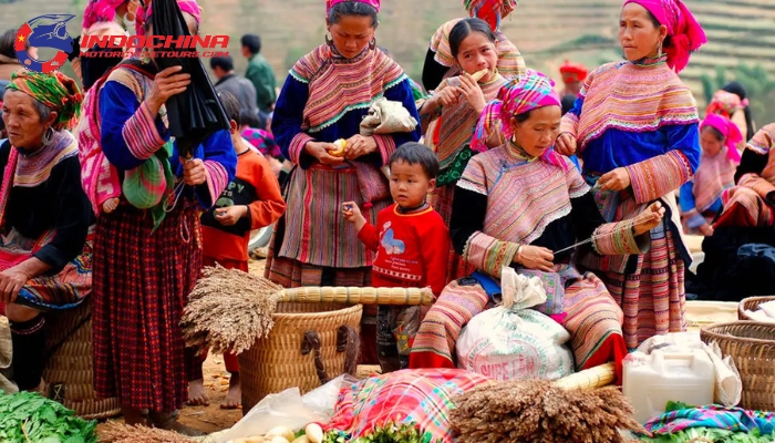 Lively Sapa Market 